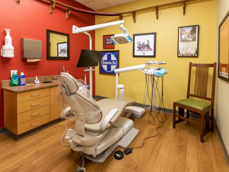 Dental operatory with yellow and red walls